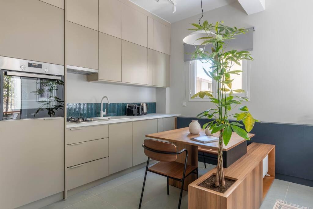 Premium Apartments In Paleo Faliro By Upstreet Атина Екстериор снимка
